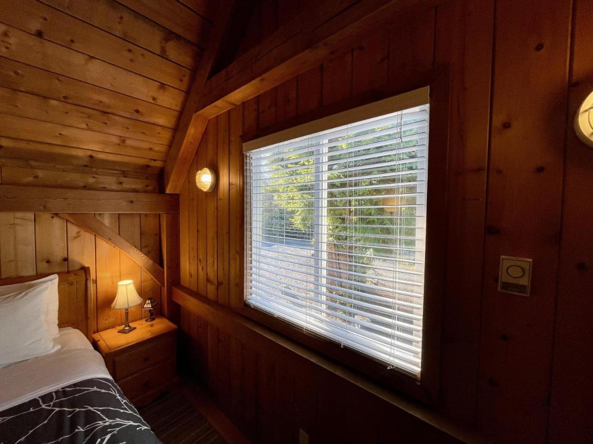 אוקלולט Waterfront Timber Frame Cottage! מראה חיצוני תמונה
