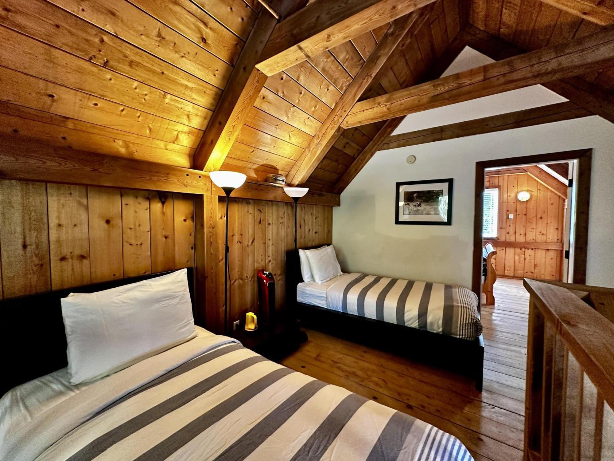 אוקלולט Waterfront Timber Frame Cottage! מראה חיצוני תמונה