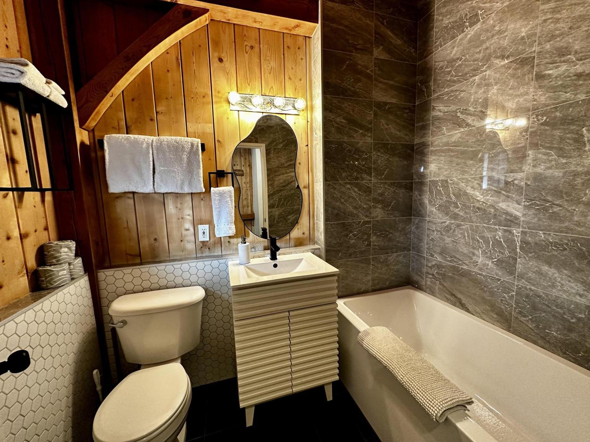 אוקלולט Waterfront Timber Frame Cottage! מראה חיצוני תמונה